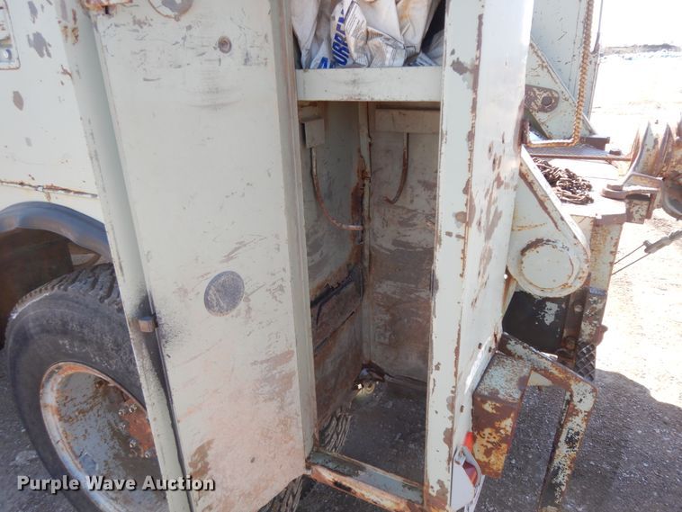 image for item ID9759 1980 Ford 8000  utility / service truck