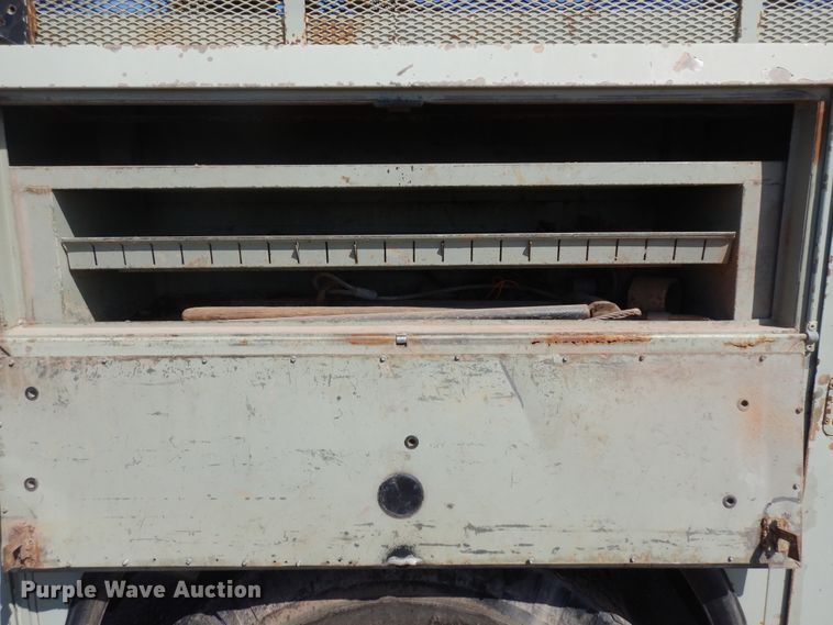 image for item ID9759 1980 Ford 8000  utility / service truck