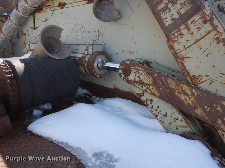 image for item ID9759 1980 Ford 8000  utility / service truck