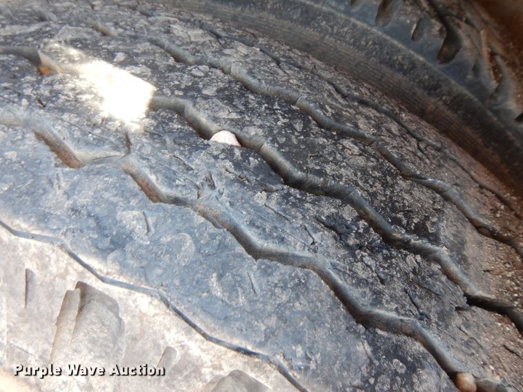 image for item ID9759 1980 Ford 8000  utility / service truck