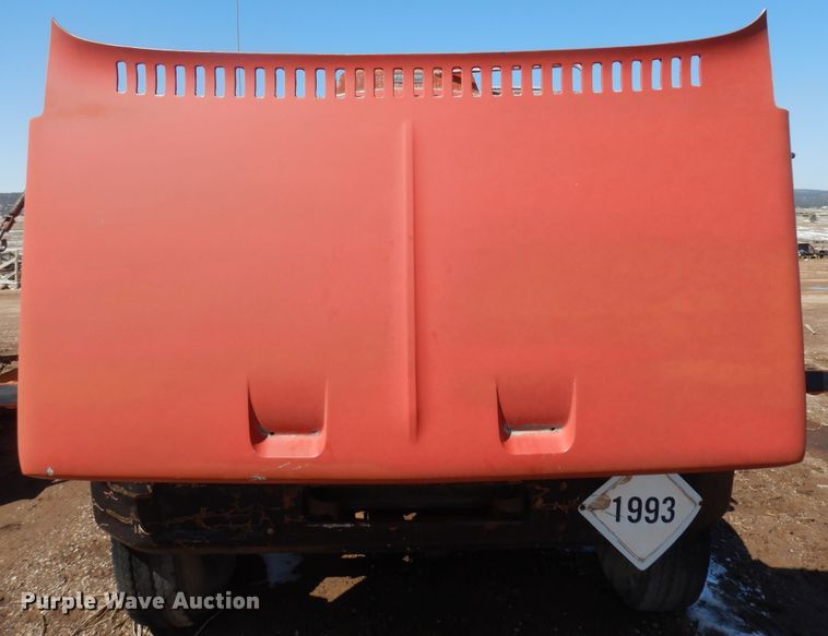 image for item ID9760 1979 GMC 7000  fuel truck