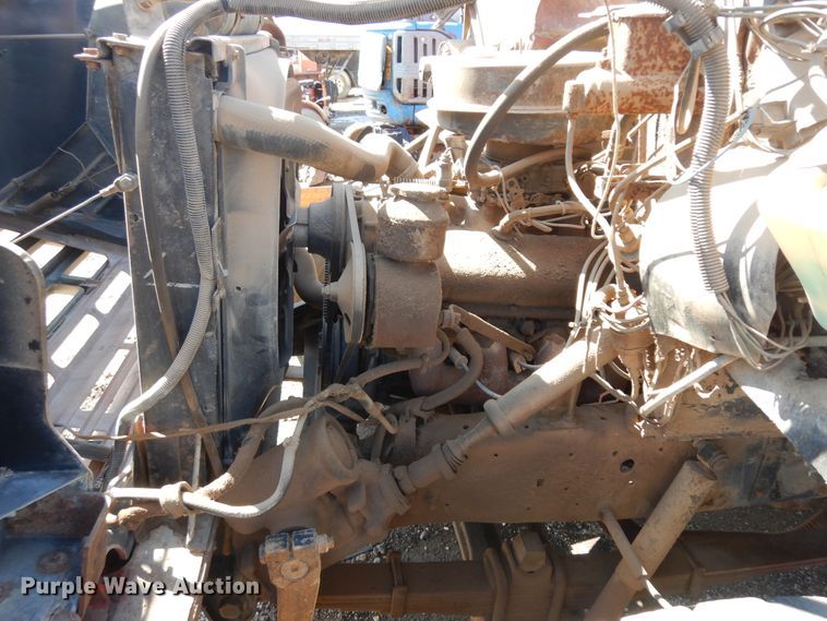 image for item ID9760 1979 GMC 7000  fuel truck