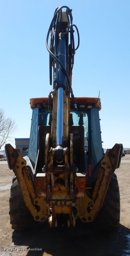 image for item ID9762 2006 John Deere 410G  backhoe