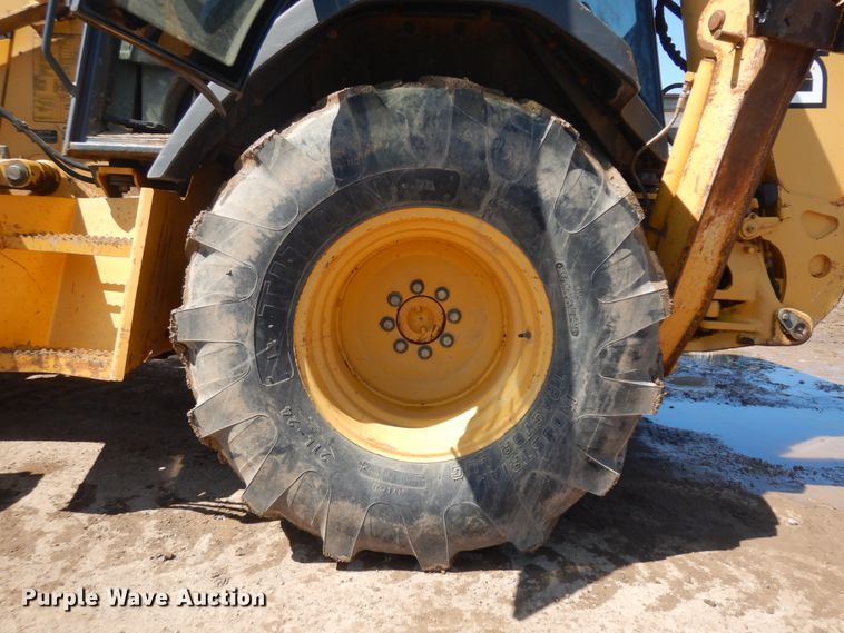 image for item ID9762 2006 John Deere 410G  backhoe