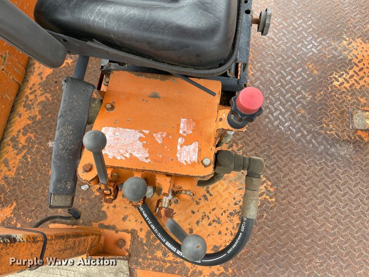 image for item II9397 1997 Broce RJ300  broom