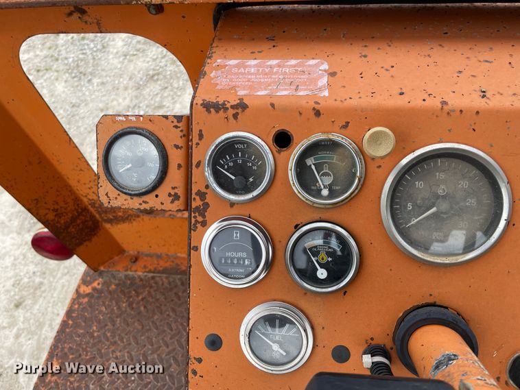 image for item II9397 1997 Broce RJ300  broom