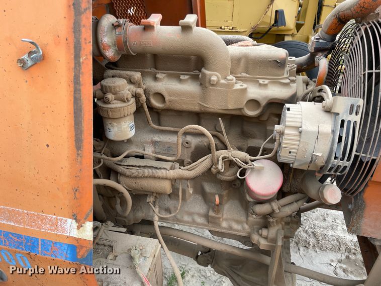 image for item II9397 1997 Broce RJ300  broom