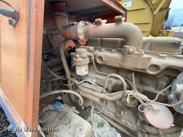 image for item II9397 1997 Broce RJ300  broom