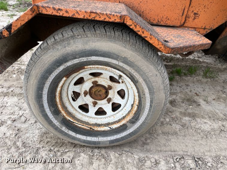 image for item II9397 1997 Broce RJ300  broom