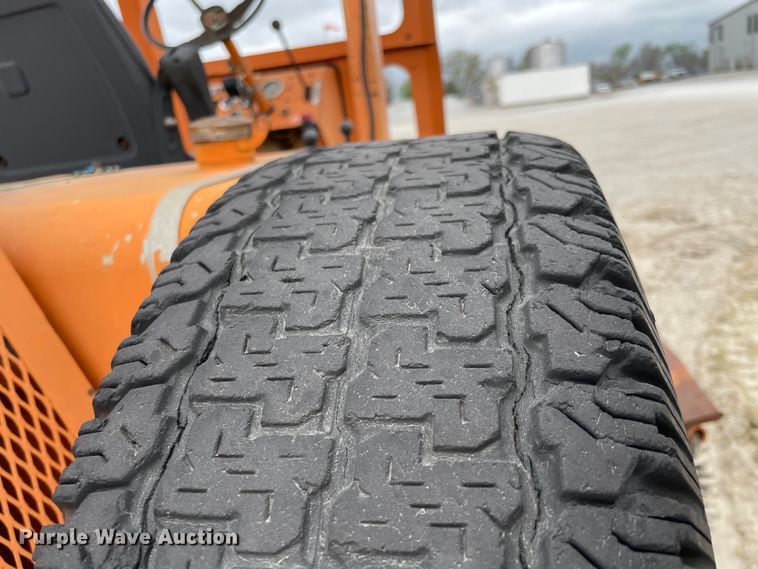 image for item II9397 1997 Broce RJ300  broom