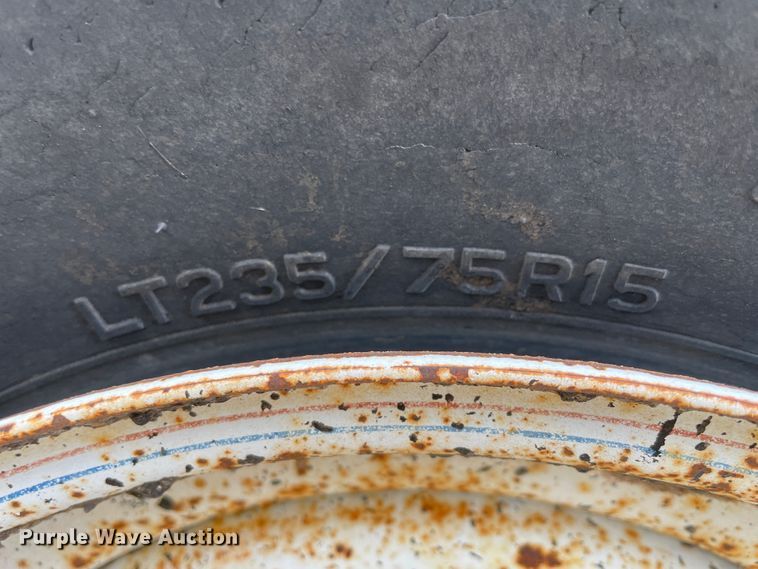 image for item II9397 1997 Broce RJ300  broom