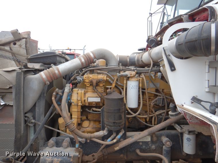 image for item II9883 1993 Kenworth T800  lube truck