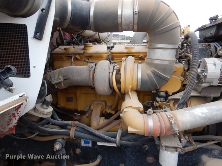 image for item II9883 1993 Kenworth T800  lube truck