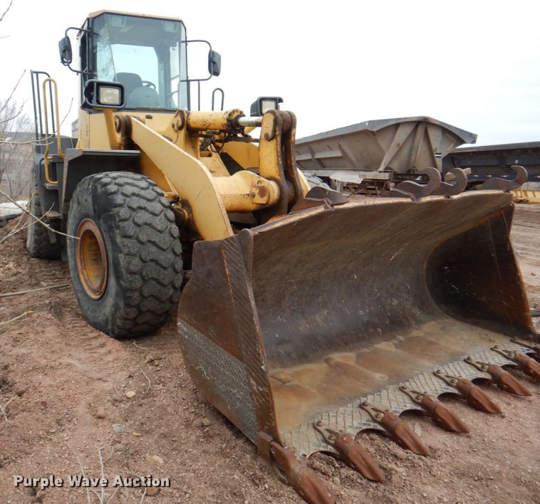 image for item II9886 2000 Komatsu WA380-3ML  wheel loader