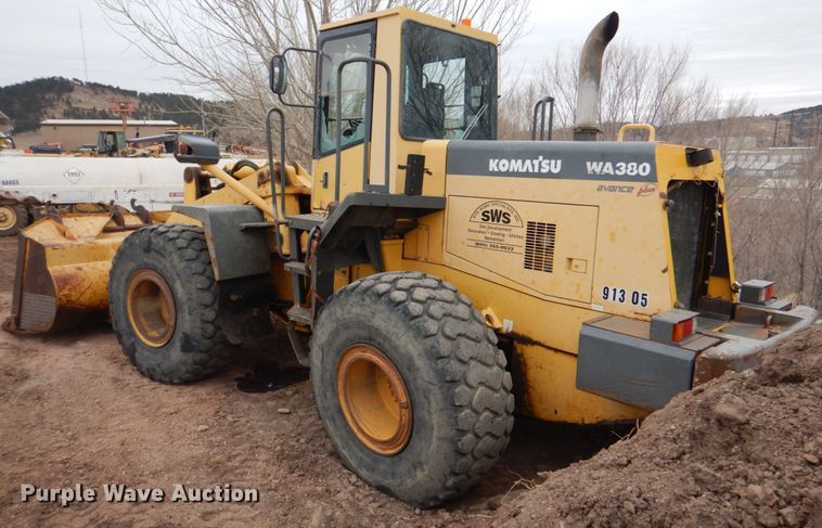 image for item II9886 2000 Komatsu WA380-3ML  wheel loader