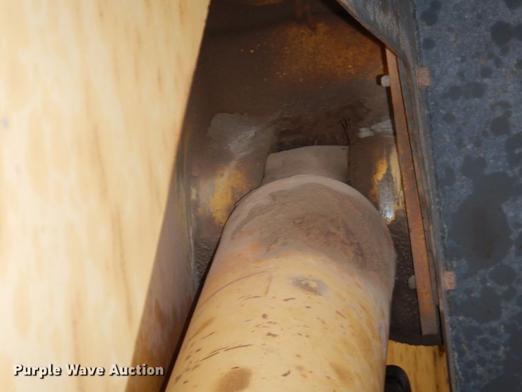 image for item II9886 2000 Komatsu WA380-3ML  wheel loader