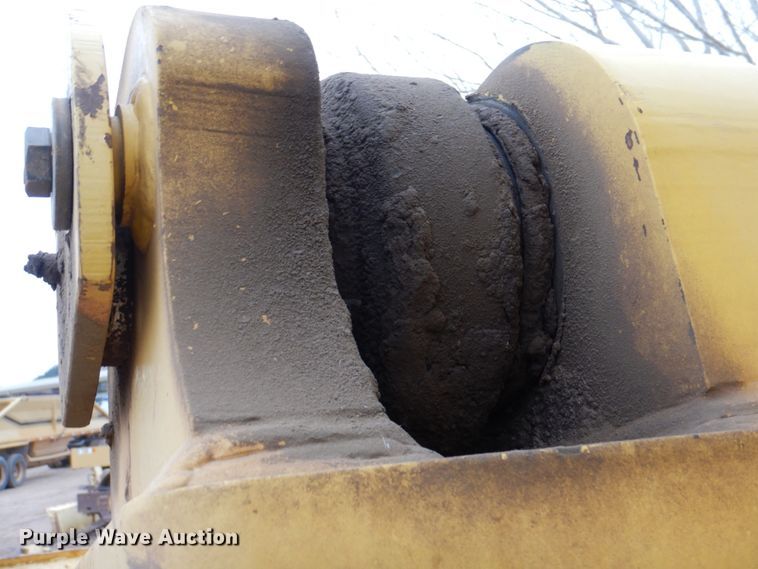 image for item II9886 2000 Komatsu WA380-3ML  wheel loader