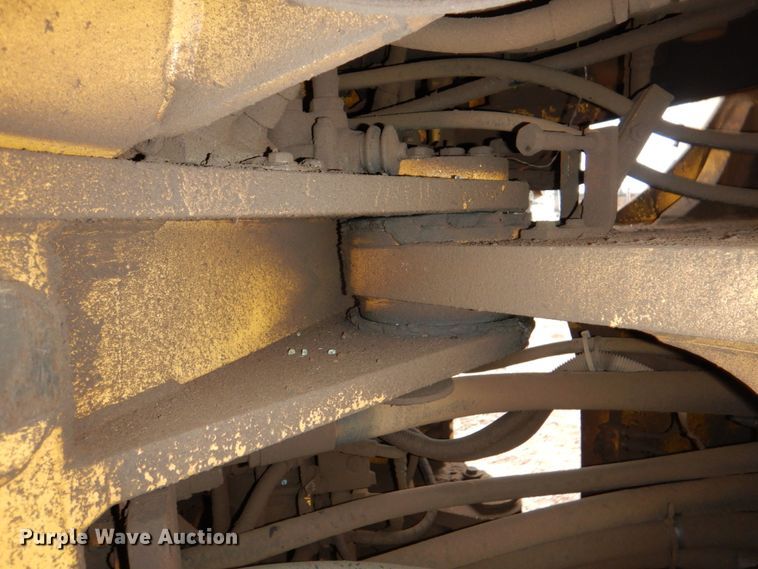 image for item II9886 2000 Komatsu WA380-3ML  wheel loader