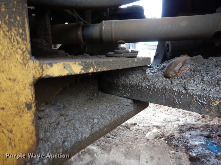 image for item II9886 2000 Komatsu WA380-3ML  wheel loader