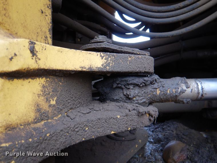 image for item II9886 2000 Komatsu WA380-3ML  wheel loader