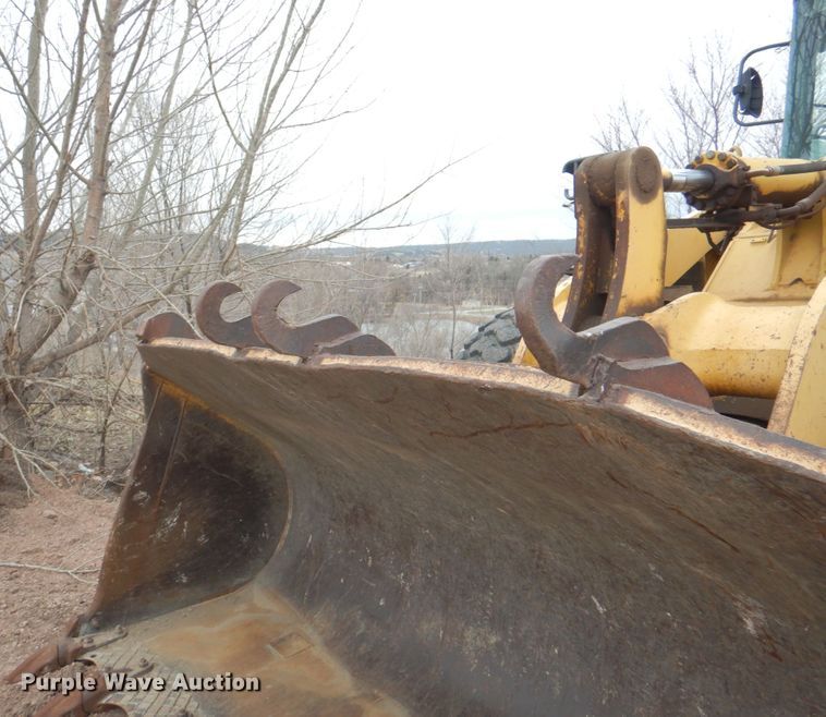 image for item II9886 2000 Komatsu WA380-3ML  wheel loader