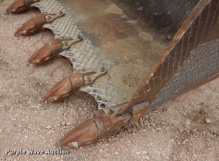 image for item II9886 2000 Komatsu WA380-3ML  wheel loader