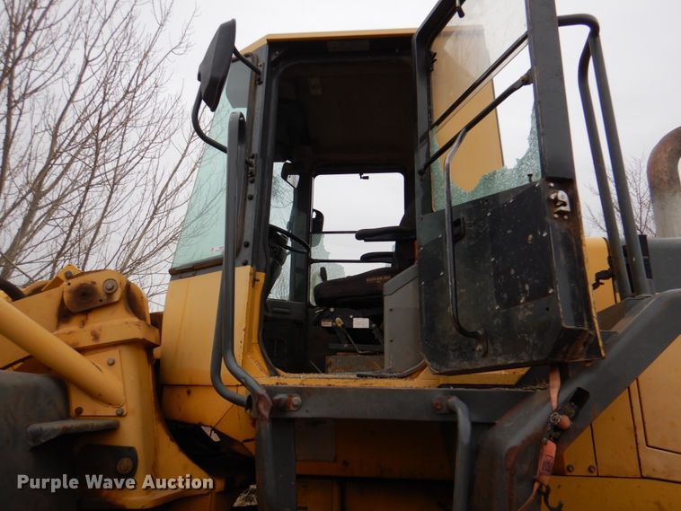 image for item II9886 2000 Komatsu WA380-3ML  wheel loader