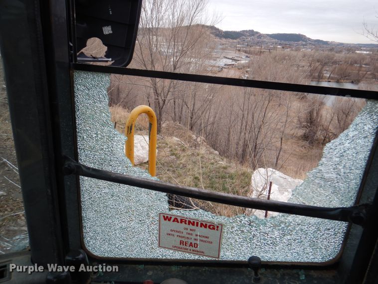 image for item II9886 2000 Komatsu WA380-3ML  wheel loader