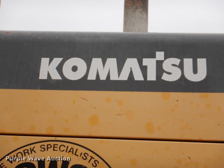 image for item II9886 2000 Komatsu WA380-3ML  wheel loader