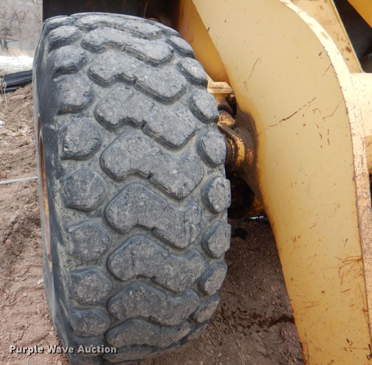 image for item II9886 2000 Komatsu WA380-3ML  wheel loader