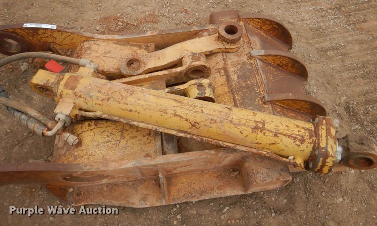 image for item II9890 Caterpillar hydraulic thumb