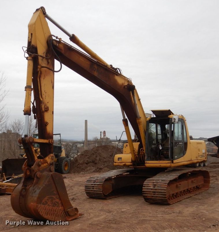 image for item II9891 1996 Komatsu PC200LC-6  excavator
