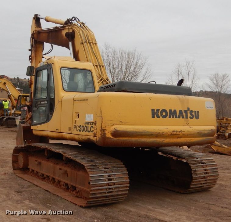 image for item II9891 1996 Komatsu PC200LC-6  excavator