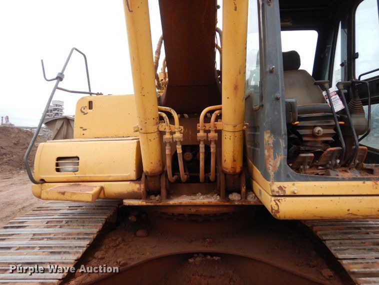 image for item II9891 1996 Komatsu PC200LC-6  excavator
