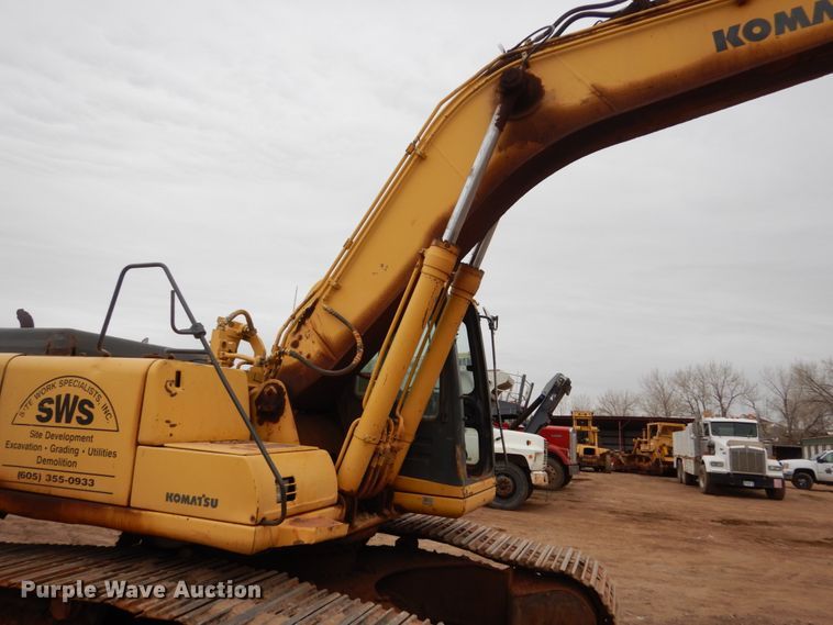 image for item II9891 1996 Komatsu PC200LC-6  excavator