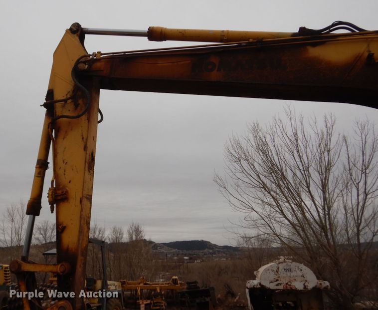 image for item II9891 1996 Komatsu PC200LC-6  excavator