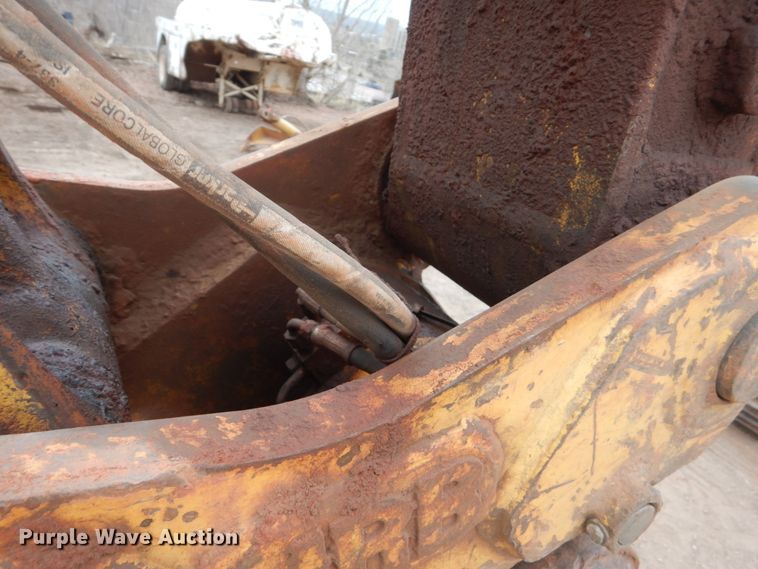 image for item II9891 1996 Komatsu PC200LC-6  excavator