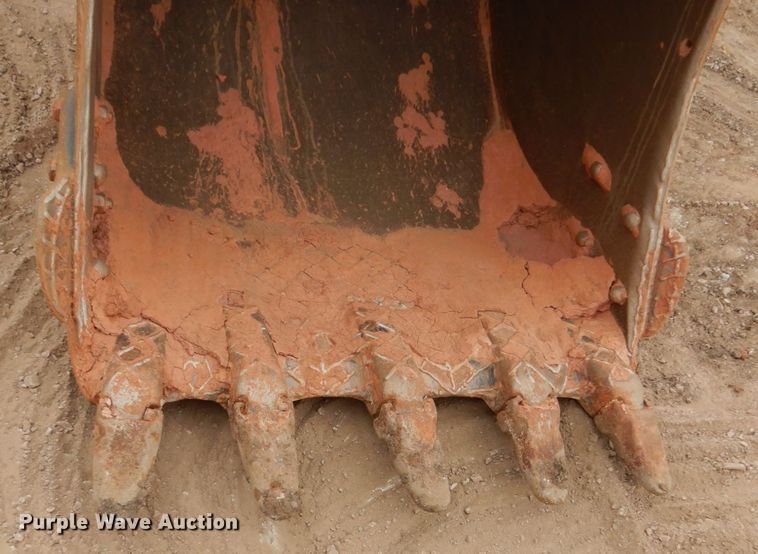 image for item II9891 1996 Komatsu PC200LC-6  excavator