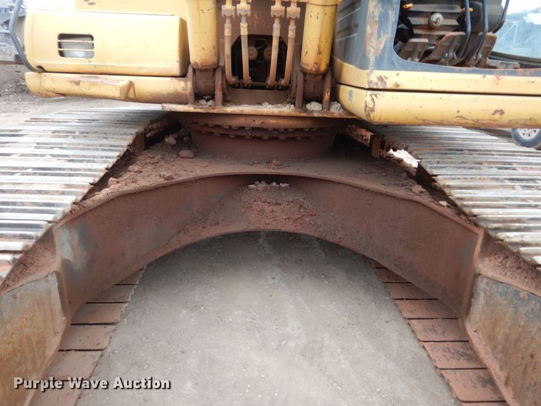 image for item II9891 1996 Komatsu PC200LC-6  excavator