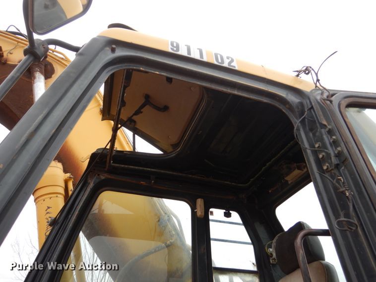 image for item II9891 1996 Komatsu PC200LC-6  excavator