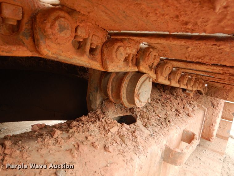 image for item II9891 1996 Komatsu PC200LC-6  excavator