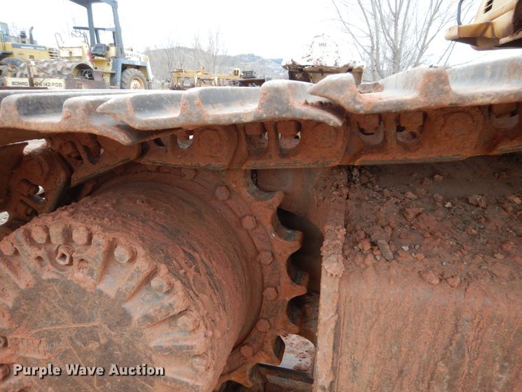 image for item II9891 1996 Komatsu PC200LC-6  excavator