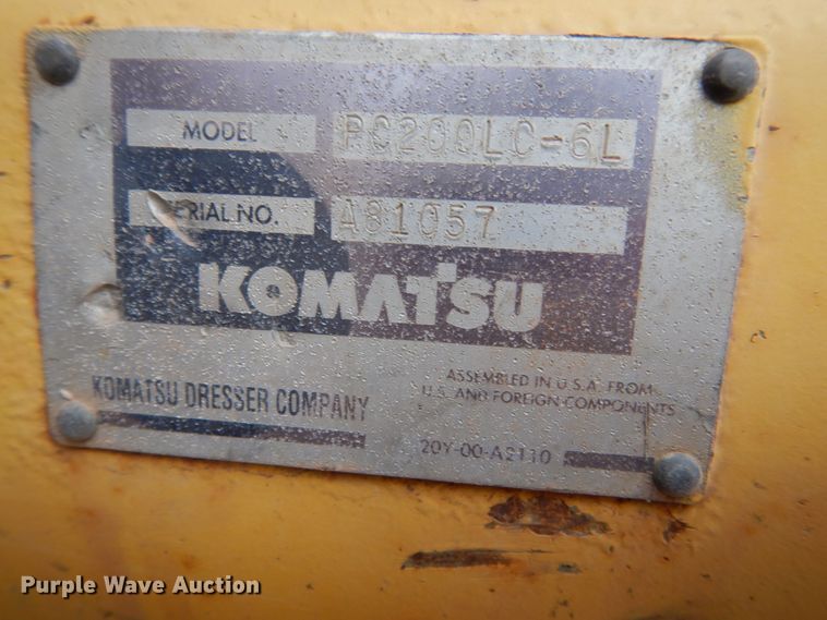 image for item II9891 1996 Komatsu PC200LC-6  excavator