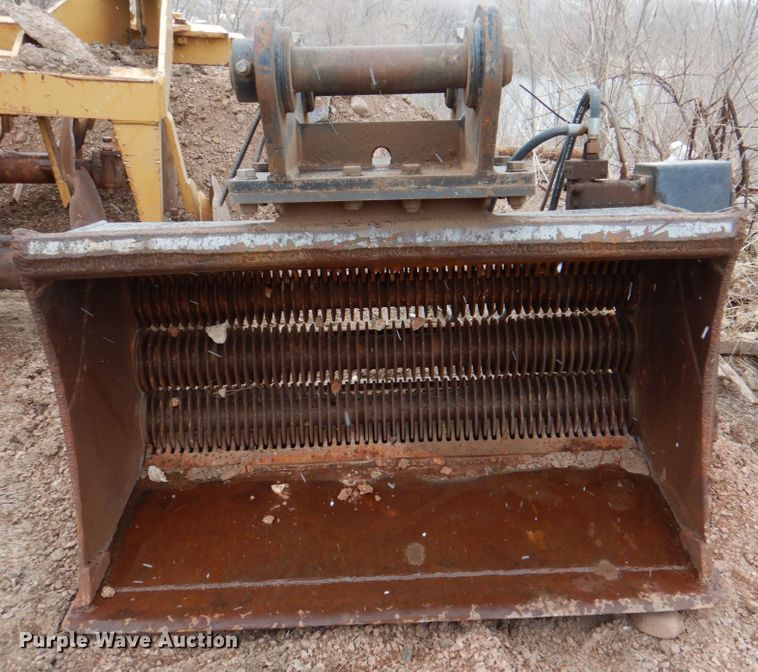 image for item II9895 2010 Remu Oy L150 excavator screener bucket