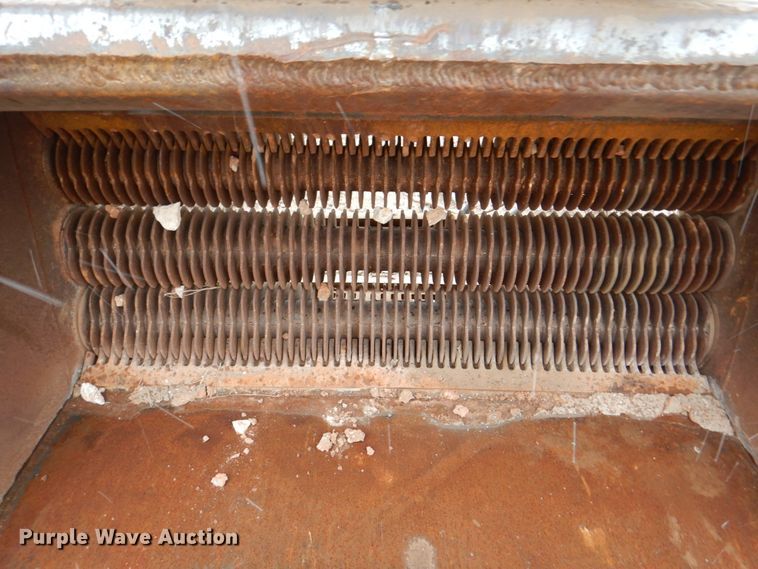 image for item II9895 2010 Remu Oy L150 excavator screener bucket