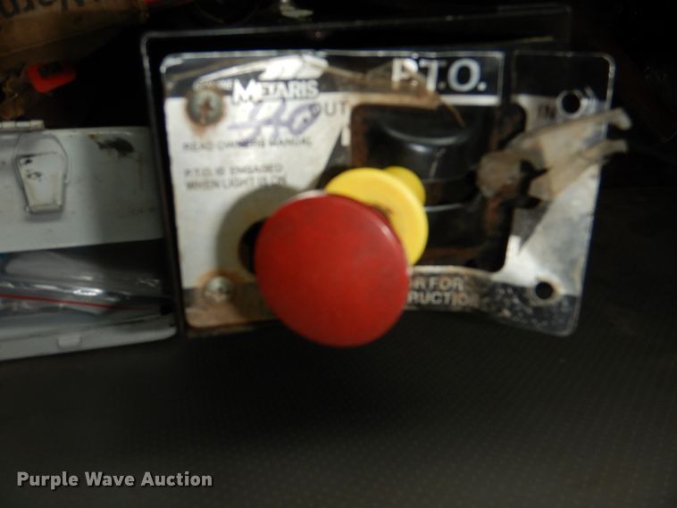 image for item II9897 1994 Peterbilt 379  semi truck