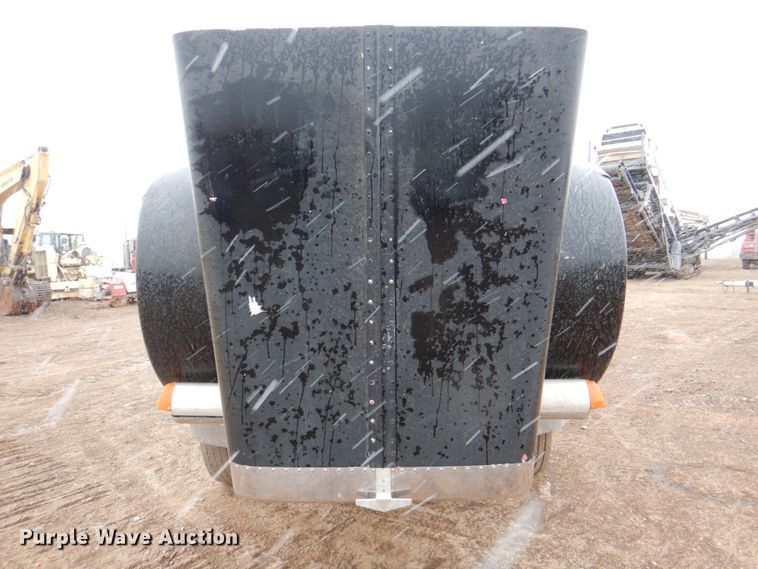 image for item II9897 1994 Peterbilt 379  semi truck