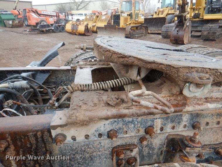 image for item II9898 1993 Freightliner FLD120  semi truck