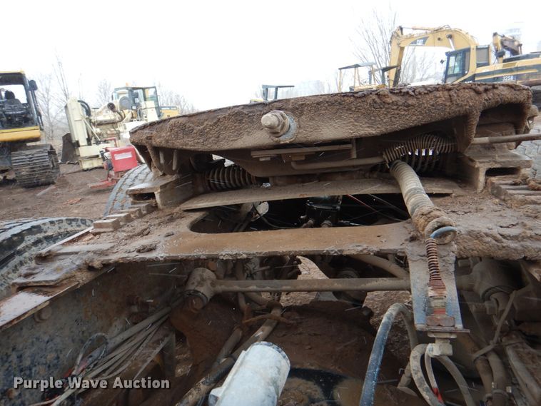 image for item II9898 1993 Freightliner FLD120  semi truck