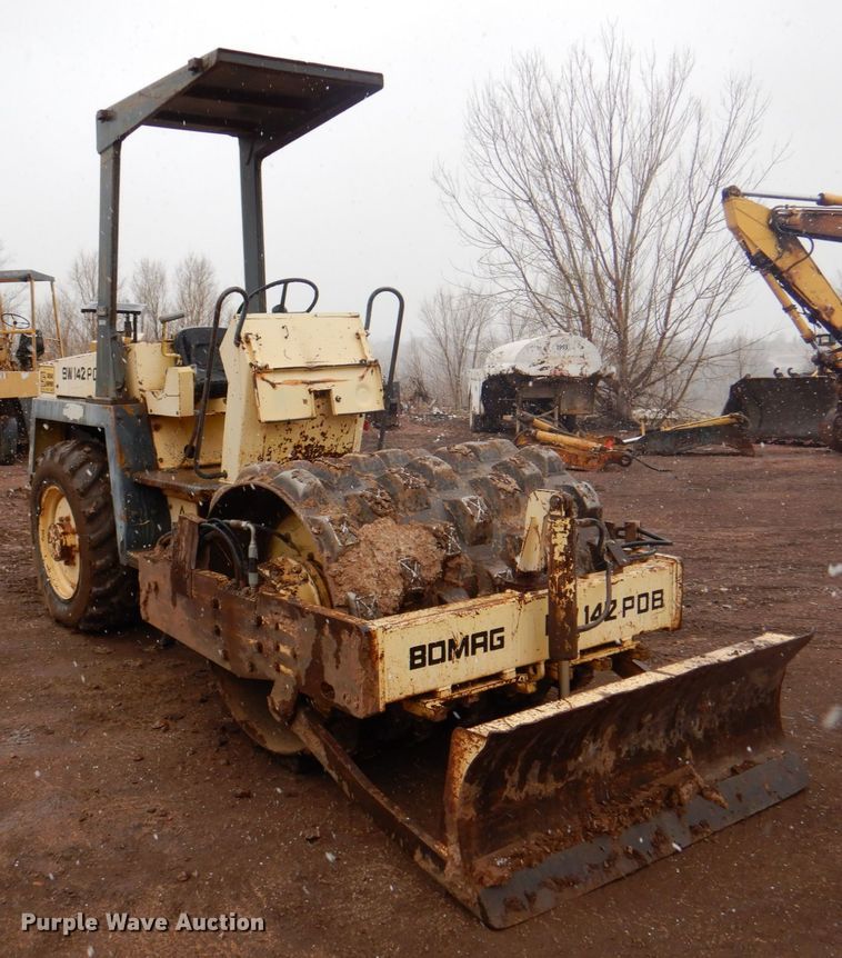 image for item II9899 1990 Bomag BW142PDB  single drum vibratory roller